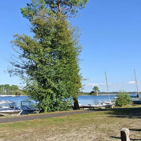 Classe 2 Etoiles Proche Latecoere Διαμέρισμα *