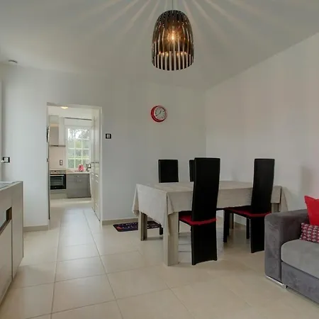 شقة Classe 2 Etoiles Proche Latecoere *